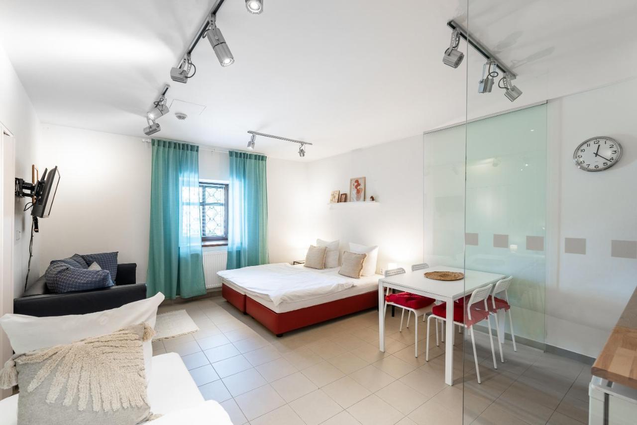 Apartman Muzeum Obchodu Karlstejn Bagian luar foto